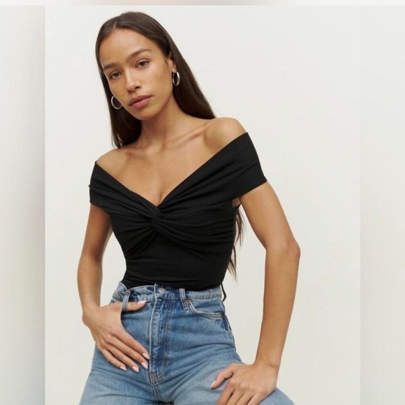 Reformation Tops - reformation ezlynn top - size L